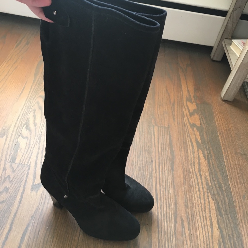 Black suede boots